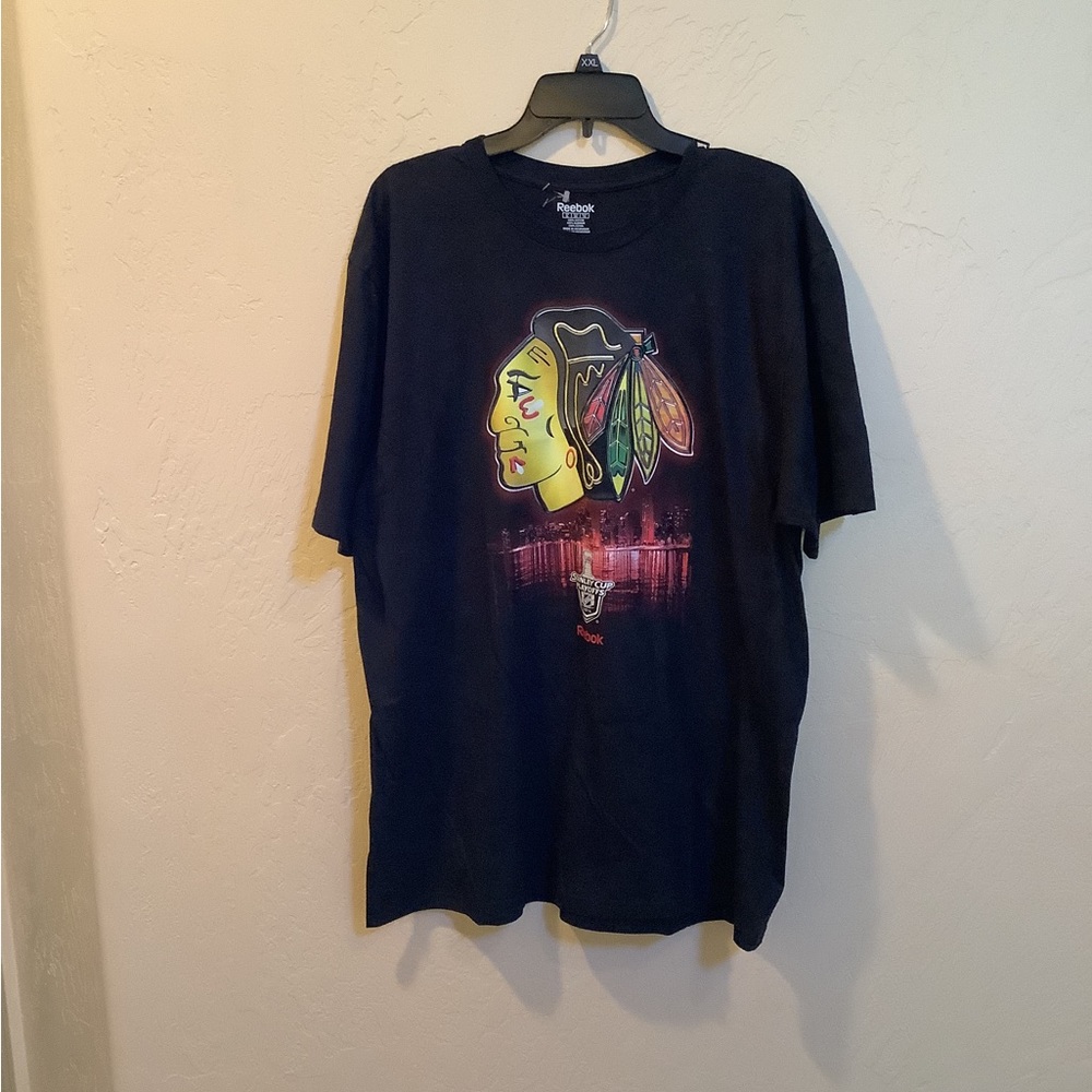 NHL Chicago t shirt XL